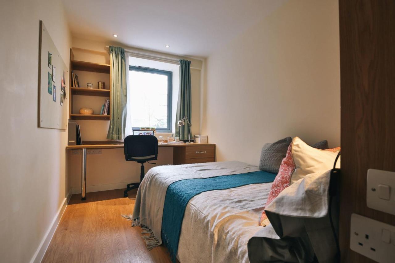 Iq Dorchester House In Bournemouth Esterno foto