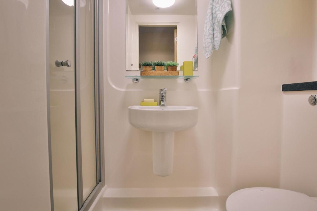 Iq Dorchester House In Bournemouth Esterno foto